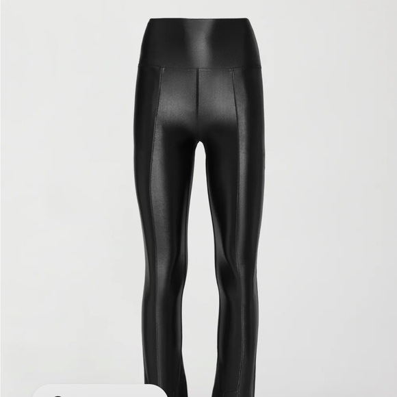 Carbon38 black flared leggings in Takara Shine - Picture 6 of 13